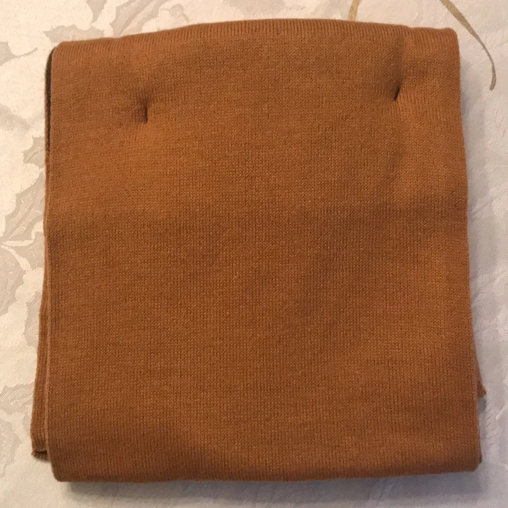 Brand New Timberland Reversible Knit Hat and Scarf Set